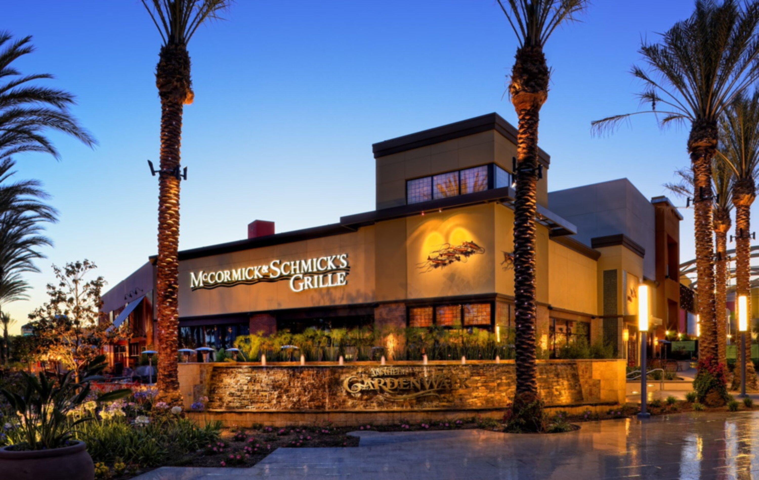 Hotel Fera Anaheim, A Doubletree By Hilton Orange Exterior foto