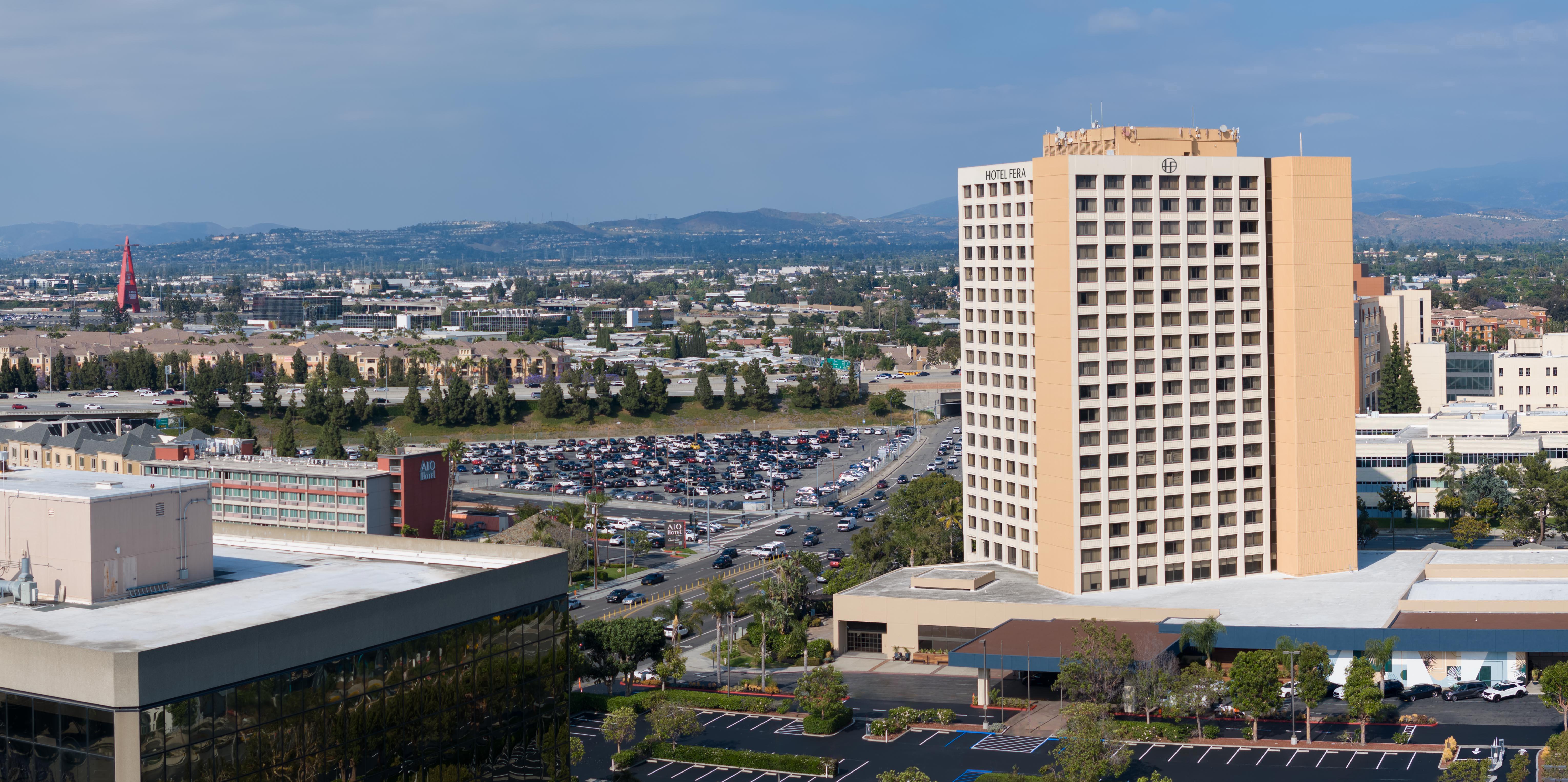 Hotel Fera Anaheim, A Doubletree By Hilton Orange Exterior foto